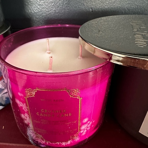 White Barn Accents New Crushed Candy Cane White Barn 3 Wick Candle Poshmark